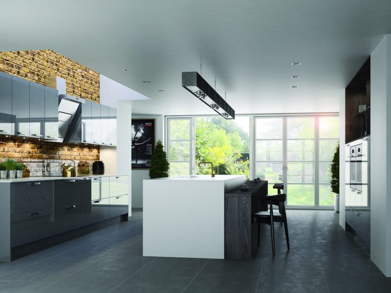 Kitchens_GADDESBY_FusionGloss_DustGrey_Main_CMYK